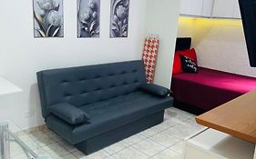 Sala living em prédio Familiar na Av da Praia